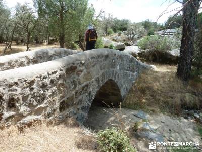 Paseo y Baño por el Valle y Río Tiétar;pueblos abandonados de madrid la barranca de navacerrada